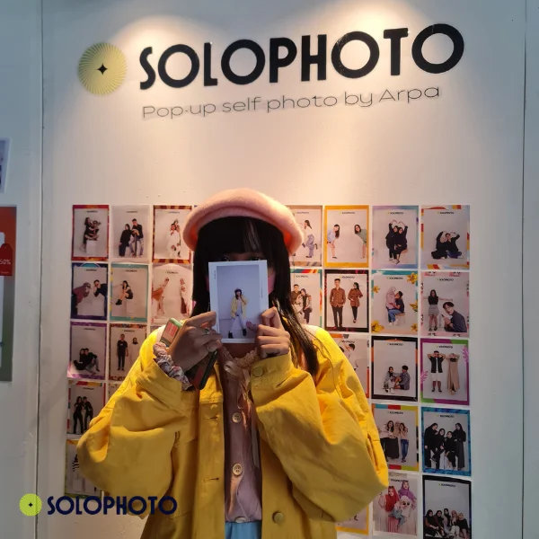 Solo Photo
